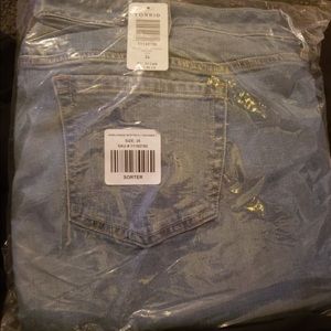 Bundle of plus Size Torrid Denim size 26 pants
